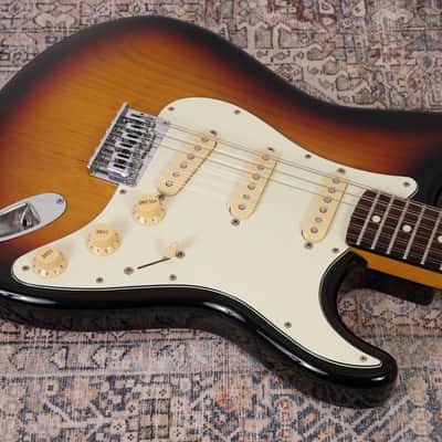 Fender Stratocaster XII 12-String 2002-2004 - 3 Tone Sunburst image 19