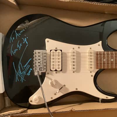 REDUCED until end of Feb then goes to Auction. Ibanez Signature 2004 - Black and white image 1