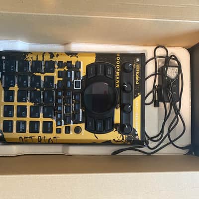 Roland SP 404 MK2 Moodymann/KDJ Records Limited Edition 2024 - Black/Gold image 8