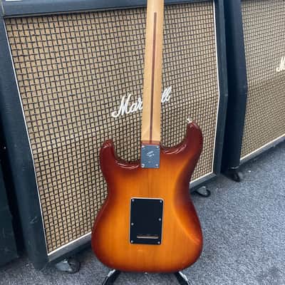Fender Player Stratocaster HSH with Pau Ferro Fretboard 2018 - Present - Tobacco Sunburst image 5