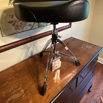 DWCP9120M 9000 Series Heavy Duty Tractor Seat Drum Throne, barely used image 4
