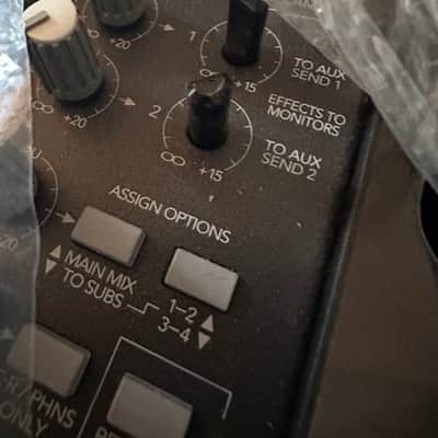 Mackie 1604 VLZ Pro Mixer image 4