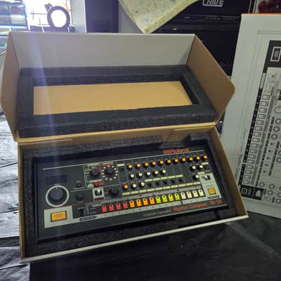 Roland Boutique Series TR-08 Analog Modeling Drum Machine 2017 - Present - Black