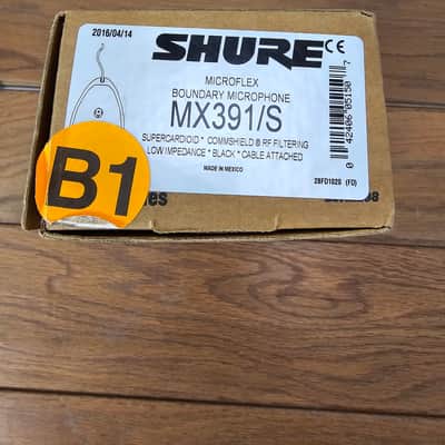 Shure MX391/S Microflex Supercardoid Boundary Mic with 12' 3-Pin XLR Cable - Black image 2