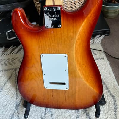 Fender American Professional Stratocaster with Maple Fretboard 2017 - 2019 - Sienna Sunburst image 12