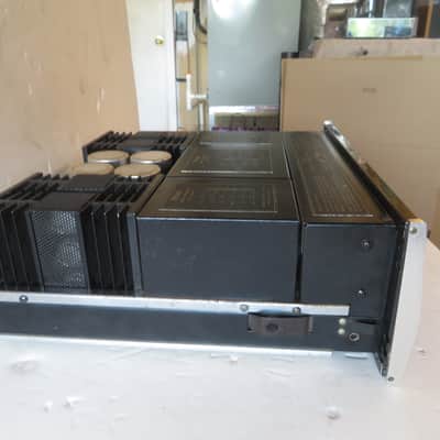 McIntosh MC2125 Power Amplifier early 1970's - Glass and black image 7