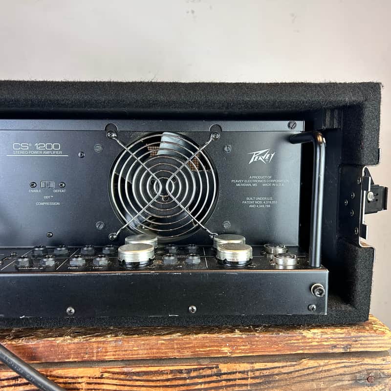 Peavey CS-1200 Power Amp with Sonic flight case/rack | Reverb