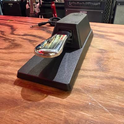 Yamaha FC4A Sustain Pedal/Footswitch Controller image 2