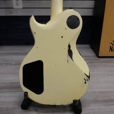 Spear LP Relic White w/ Soft Case image 4