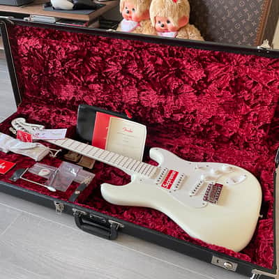 Fender SUPREME Limited Stratocaster 2017 - White image 1