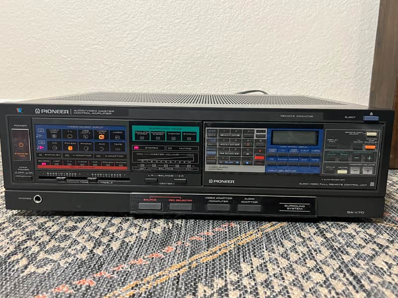 Vintage Pioneer SA-V70 1986 Receiver with Detachable Remote- Black image 1