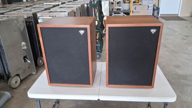 Vintage / Klipsch Heresy I // Speakers In Oiled Walnut / Original image 1