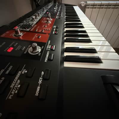 Roland SH-201 49-Key Synthesizer 2006 - 2010 - Black image 2