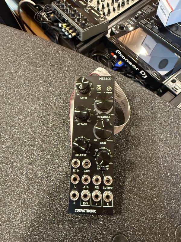 Cosmotronic Messor Stereo Compressor