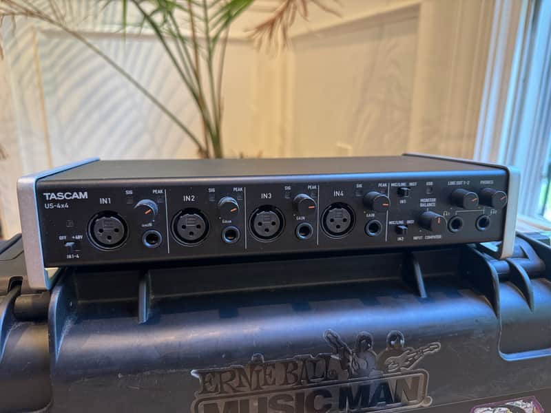 TASCAM US-4x4 USB 2.0 Audio Interface - MINT!! image 1