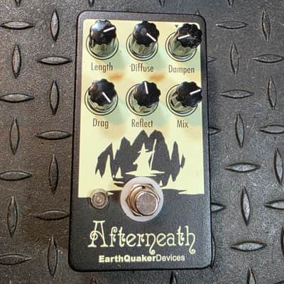 EarthQuaker Devices Afterneath Otherworldly Reverberation Machine V1 Reverb