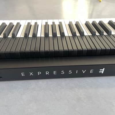 Expressive E Osmose 49-Key 24-Voice Polyphonic Synthesizer 2022 - Present - Black image 9