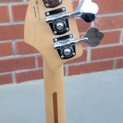 Fender Player Series Jazz Bass Guitar - Sunburst image 4
