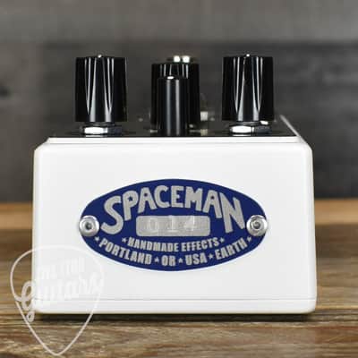 Mint Spaceman Effects Sputnik 1 Silicon Fuzz Pedal - White Edition image 6