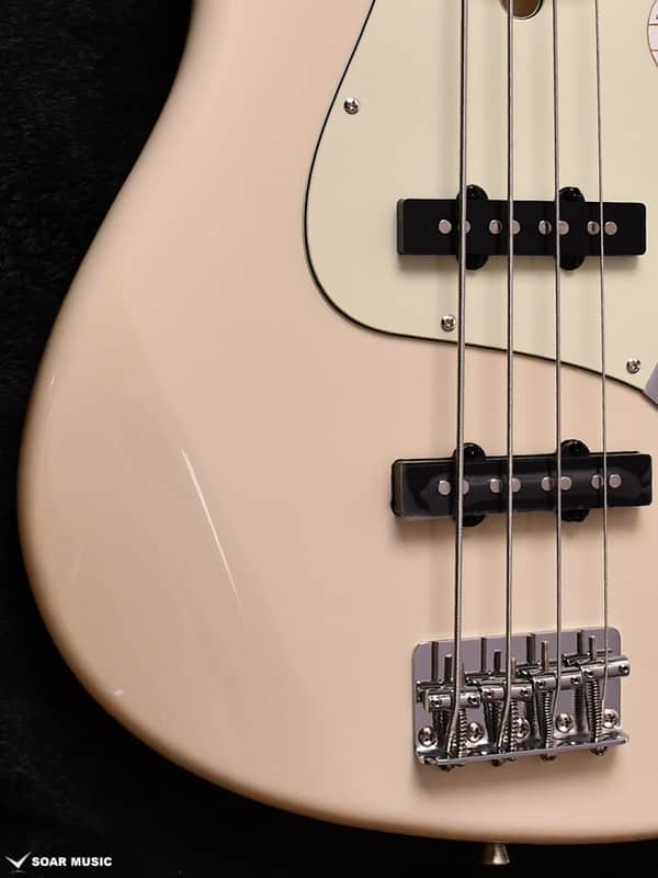 Bacchus BJB-1-RSM/M OWH Universe series Bass Roasted maple neck