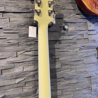 Duesenberg Fullerton TV 2022 - Vintage White image 10