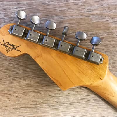 Fender Stratocaster Custom Shop 1960 Reissue Relic - 2008 - rare Daphne Blue finish image 5