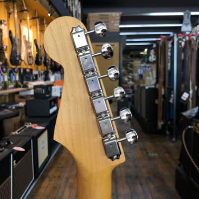 Fender JV Modified '50s Stratocaster HSS 2022 2-Color Sunburst w/Padded Gig Bag image 8