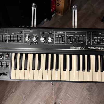 Roland SH-2 37-Key Synthesizer with Case