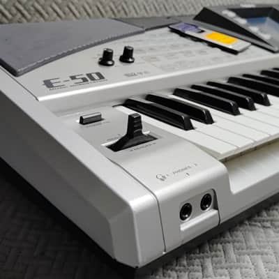 Roland E-50 - 61-Key Music Workstation + Memory Flash card ✅USB Upgrade✅ Keyboard image 7