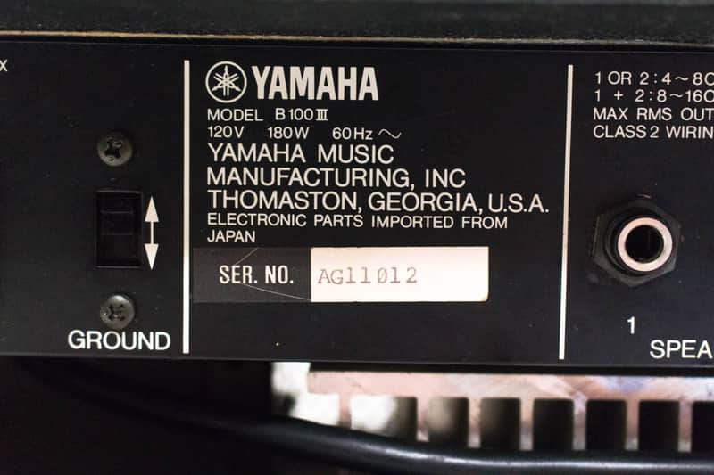 Yamaha B100 III Bass Amplifier Head with Footswitch and Amp Cover