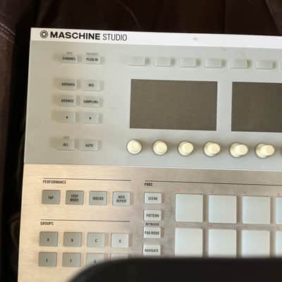 Native Instruments Maschine Studio 2010s - White image 5