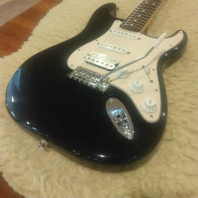 Fender 2005 MIM Stratocaster Standard 60th Anniversary HSS Black w/Padded Gig Bag image 3