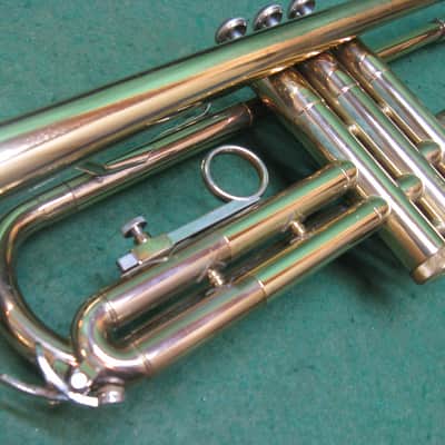 Bach 1530 Trumpet - Reconditioned - Original Case & 7C MP image 12