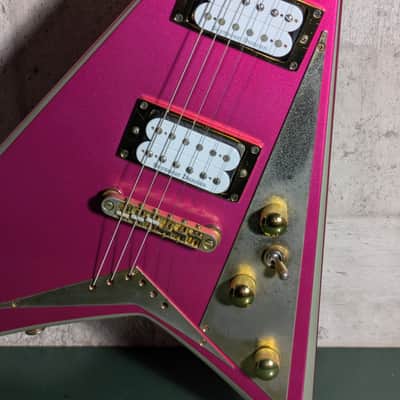 Jackson Japan Pro Series Randy Rhoads RR5 Rhoads 2009 Metallic Pink with Silver Bevels image 4