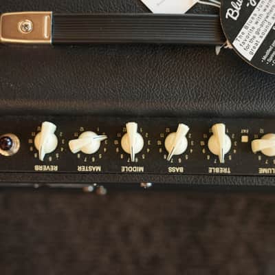 Fender Blues Junior IV 15-Watt 1x12" Guitar Combo 2018 - Present - Black image 3