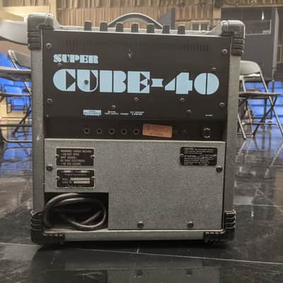 Roland SUPERCUBE-40 40-Watt 1x10" Guitar Combo 1978 - 1989 - White image 6