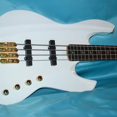 Lodestone PP4-RW Primal PRO 4-String Bass with Gig Bag image 4