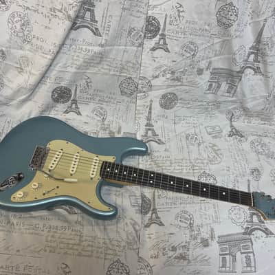 2005 Fender FSR Deluxe Vintage Player ‘62 Stratocaster Ice Blue Metallic Thin Skin Lacquer Matching Headstock 22 Frets Wildwood Spec ARVI Reissue RARE! image 7