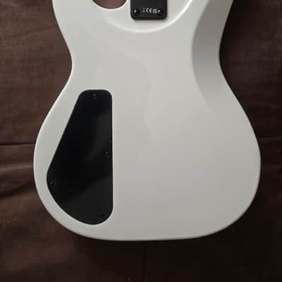 Jackson JS Series JS2 Concert Bass with Amaranth Fretboard 2018 - Present - Snow White image 5