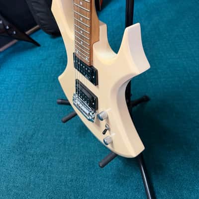 B.C. Rich Virgin VG1 Electric Guitar image 8