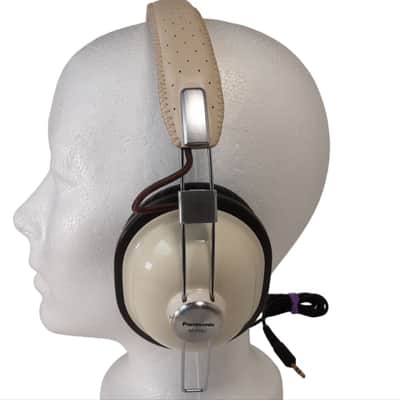 Panasonic RP-HTX7 Over The Ear Studio Headphones Nostalgic Monitor Headset White image 1