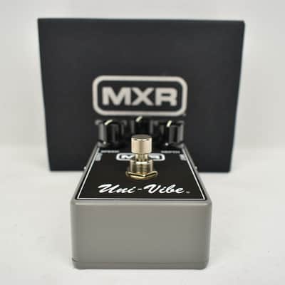 mxr uni vibe black image 3
