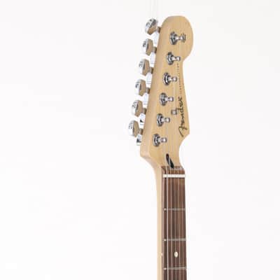 Fender Player Stratocaster HSS Pau Ferro Fingerboard 3-Color Sunburst Fender [MX22257423] (06/29) image 11