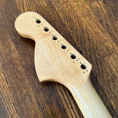 Strat Neck Big Head Replacement Part for Stratocaster Rosewoid 70s Style Headstock, 21 frets, Loaded with Nut String Trees, 10mm tuners, Vintage Style St Fretboard image 5