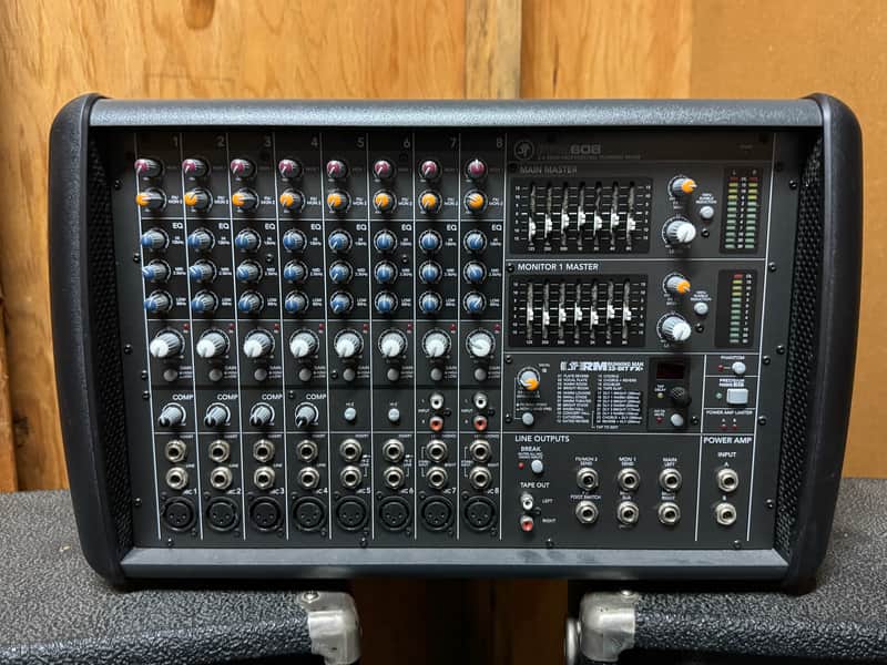 Mackie PPM608 8-Channel 1000-Watt Powered Mixer 2009 - Present - Dark Gray