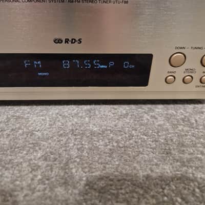 Denon UTU-F88 - AM/FM Tuner - Silver - Excellent image 3