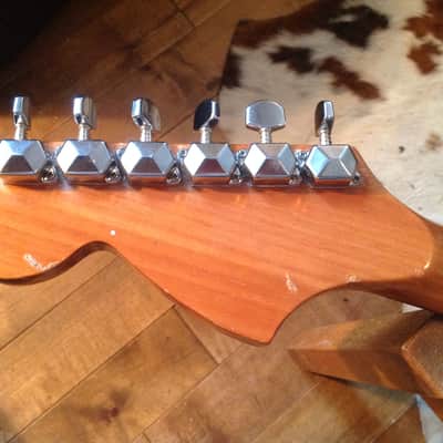El Maya Stratocaster 70s 3 Tone Sunburst (with video) image 8