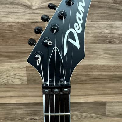 Dean  MD 24 image 2