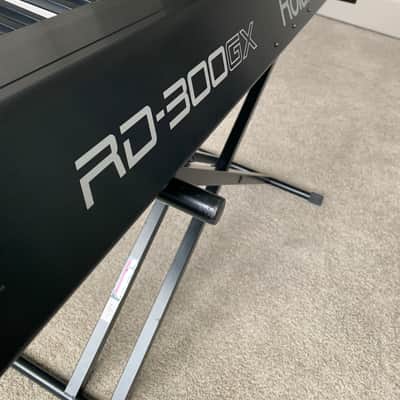 Roland RD-300SX 88-Key Digital Stage Piano 2004 - 2008 - Black image 2
