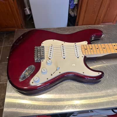 2005 Fender Standard Stratocaster image 3